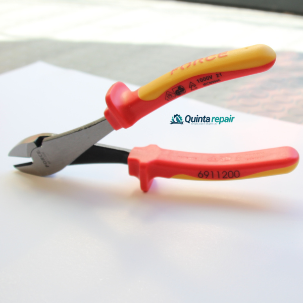 ALICATE CORTE REVESTIDO - UNIVERSAL