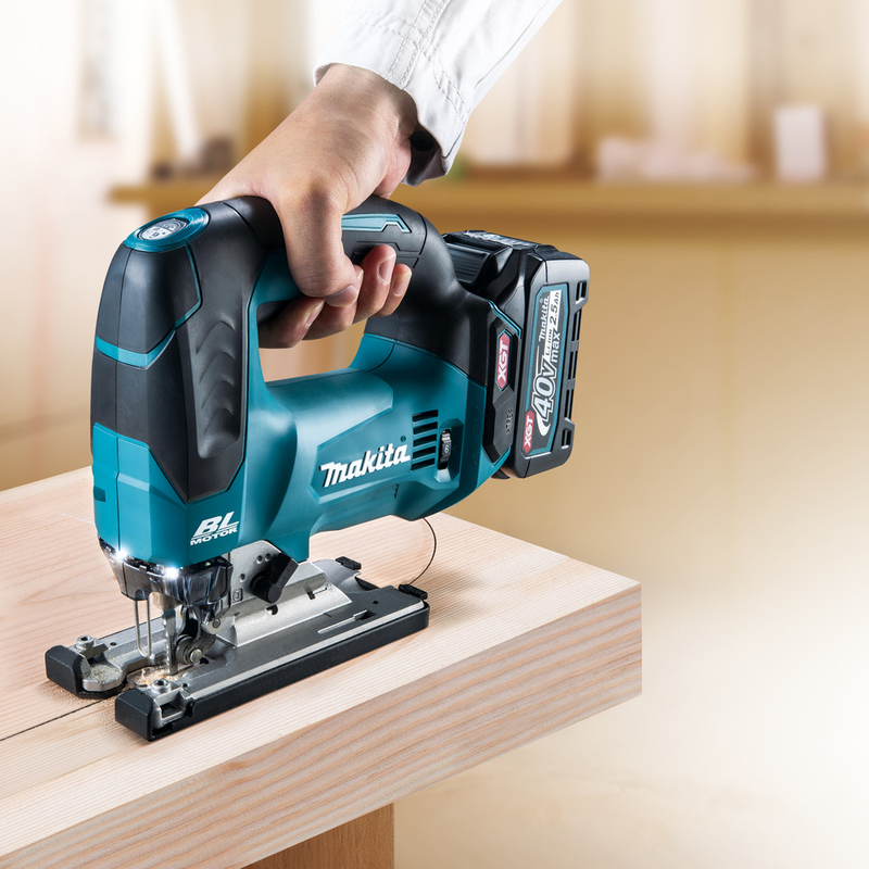 MAKITA Serra Tico-Tico - JV002GZ