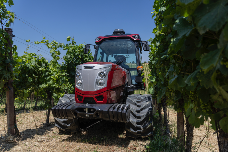 Trator de Rastos McCormick X4-120TM CABINADO