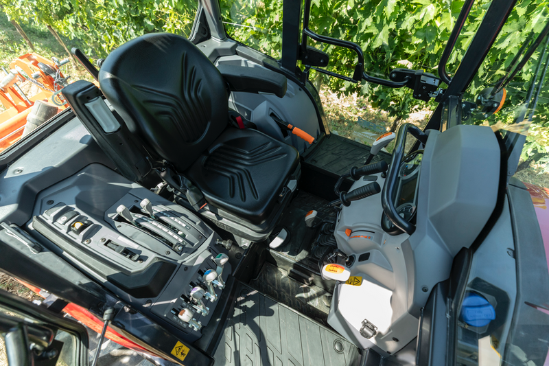 Trator de Rastos McCormick X4-120TM CABINADO