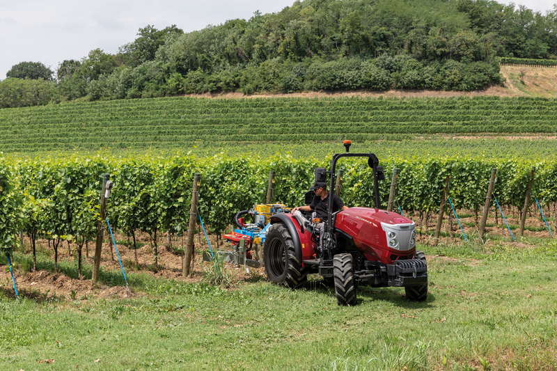 Trator McCormick X4-080F PLAT