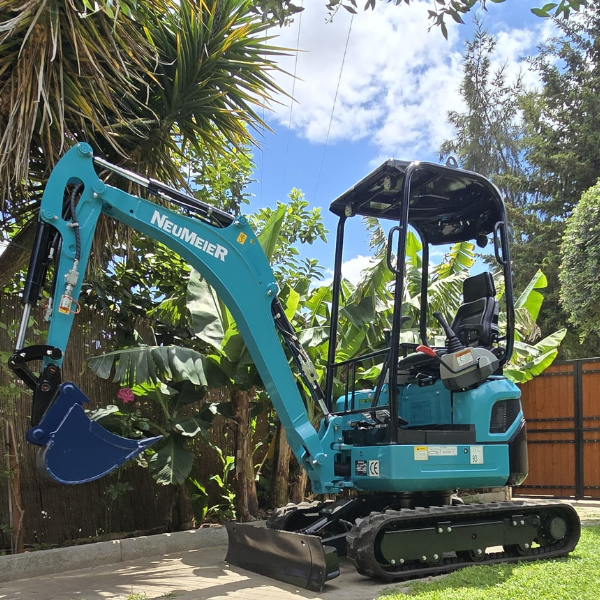 Mini Giratória Neumeier NR18uf