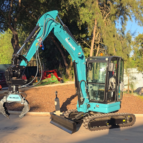 Mini Giratória Neumeier NR35uf