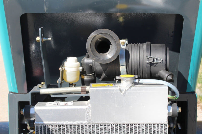 Mini Pá Carregadora NEUMEIER NH 35 Cabinado