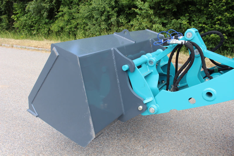 Mini Pá Carregadora NEUMEIER NH 40 Cabinado