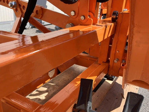 Retroescavadora com deslocamento lateral para tratores de 18-45cv - mod. DRS-1000-T