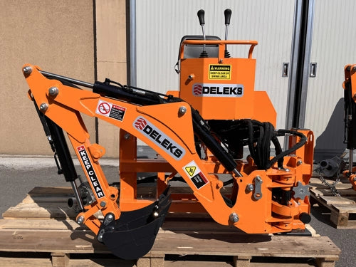 Retroescavadora com deslocamento lateral para tratores de 18-45cv - mod. DRS-1000-T