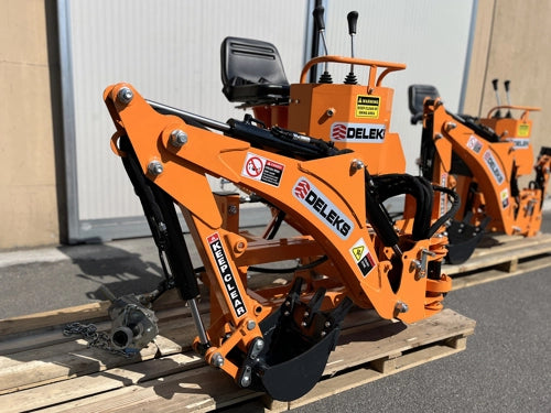 Retroescavadora com deslocamento lateral para tratores de 18-45cv - mod. DRS-1000-T