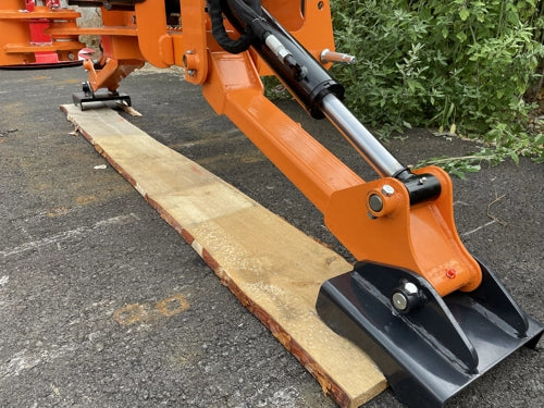 Retroescavadora para tratores a partir de 40cv - mod. DRS-2000