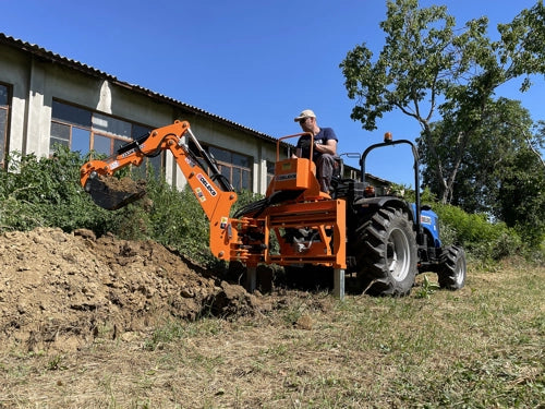 Retroescavadora com deslocamento lateral hidráulico para tratores a partir de 40cv - mod. DRS-2000-T