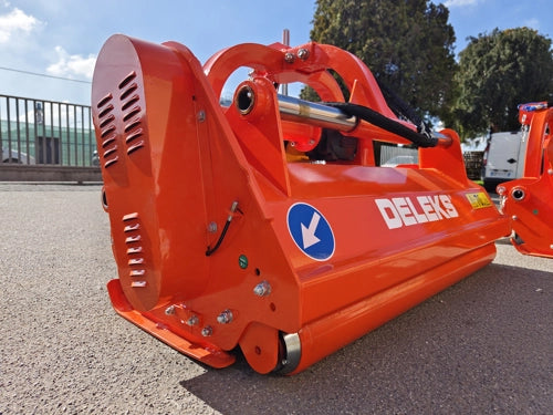 Triturador de martelos deslocável - Para tratores de 50-100 cv - Série pesada