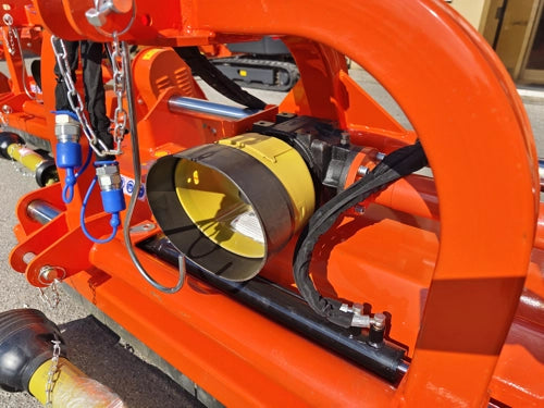 Triturador de martelos deslocável - Para tratores de 50-100 cv - Série pesada